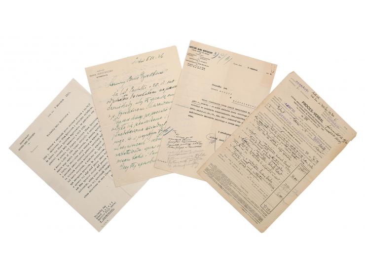 כ-160 מסמכים ופריטי נייר, בדפוס ובכתב-יד, שהיו שייכים לבנקאי היהודי רוברט שף (Robert Schaff), מנהל סניף צ'רנוביץ' של בנק המשכ