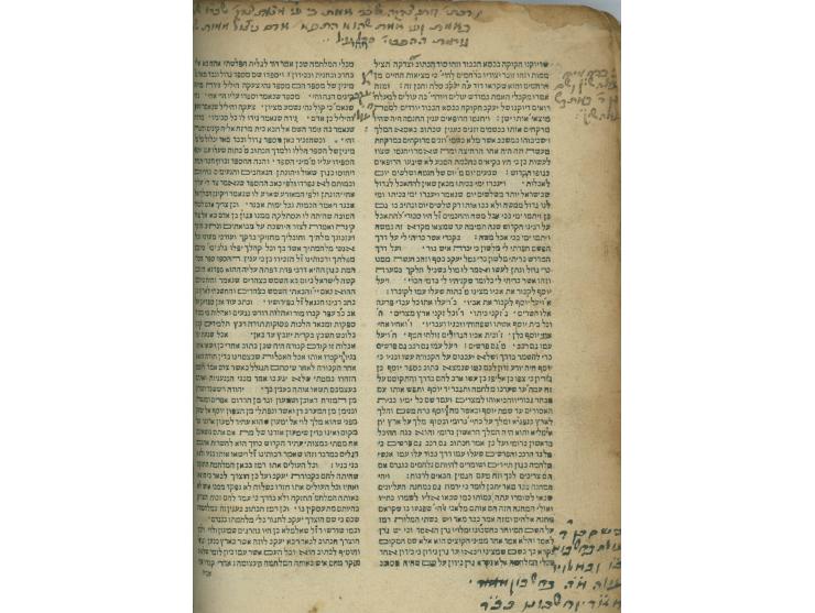 ספר רבינו בחיי, פירוש וביאור על התורה בארבע דרכים. מדרש, פשט, שכל וקבלה. ריווא דטרינטו, שי"ט 1559.
הגהות קבליות רבות, בכ