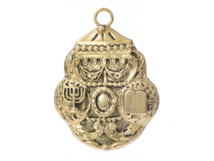 
 Gold amulet case ("Shad-dai"). [Italy, 19th century].


 Gold, cast, repouss&eacute; and engraved (unmarked).


 