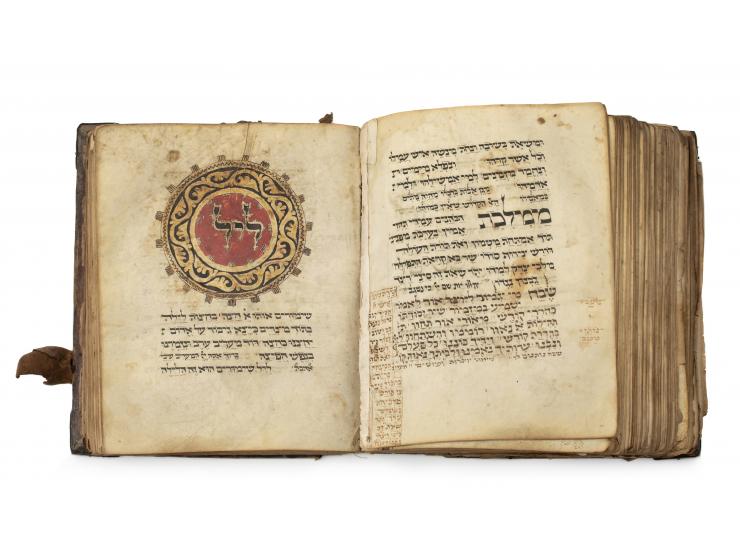 
 Parchment manuscript, Ashkenazic-rite siddur, for weekdays, Shabbat and festivals – prayers and piyyutim, with Passover Hag