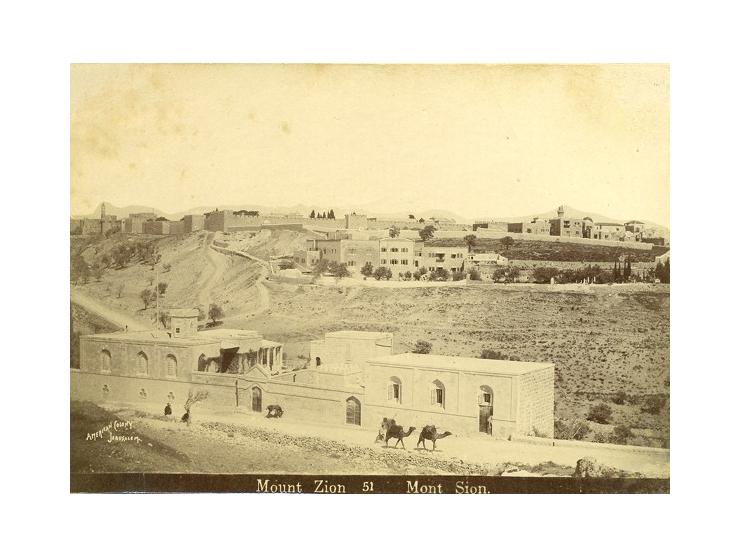אלבום שבדפיו הודבקו 40 תצלומים מאת צלמי American Colony. [סוף המאה ה-19].
 צילומי ארץ ישראל: יפו, ירושלים, קבר דוד, הר הזיתים