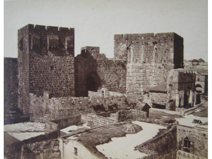 1. Damascus Gate. Unsigned and untitled. 19x25 cm in pass&eacute;-partout 38.5x45 cm.
2. Tower of David (the fortress), Felix