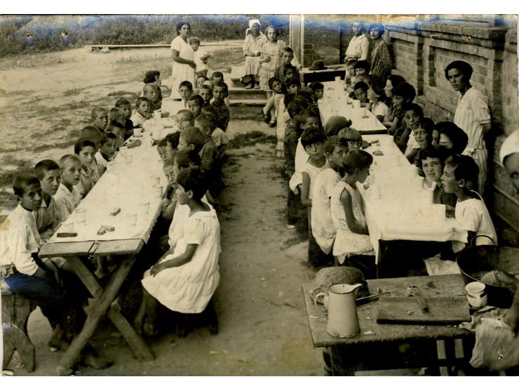 2221. Kitchen for poor children, Chetatia, Bessarabia (today Romania). 16.5 x 11.5 cm.
2. Poor elderly in an old age home &qu